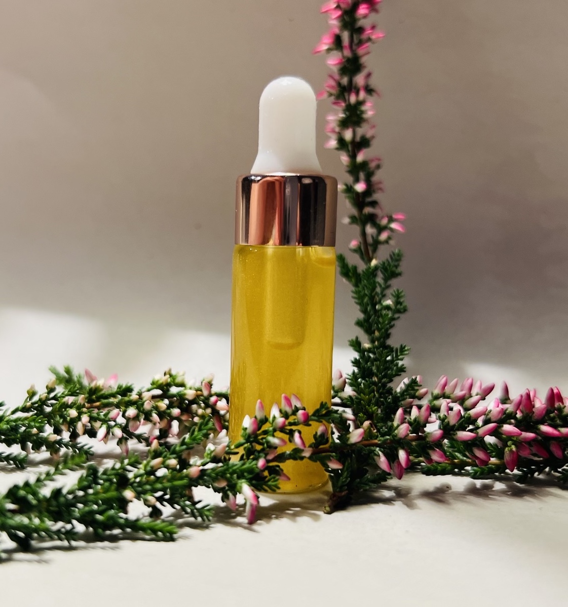 Serum do skórek i paznokci Monique - 10 ml - obrazek 2